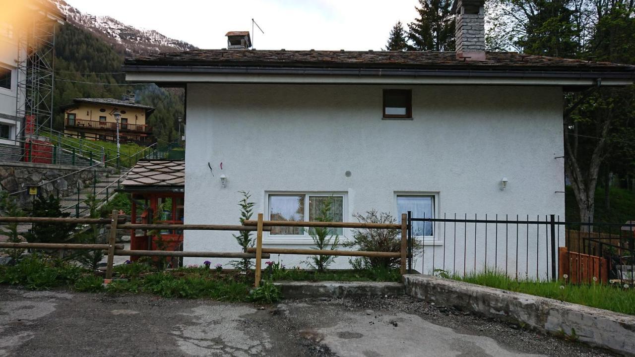 B&B Maison Odille Valtournenche Εξωτερικό φωτογραφία